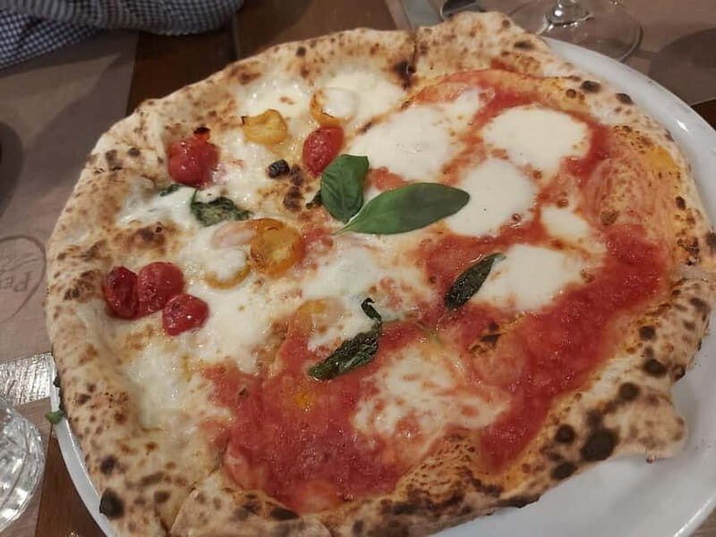 Rome: Pizza & Tiramisu Class with Free Flowing Fine Wine - Key Points