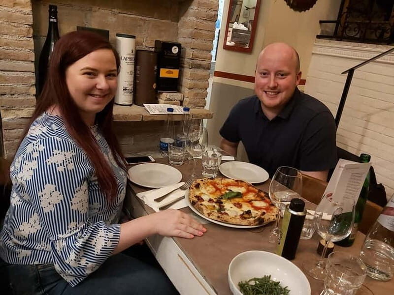 Rome: Pizza & Tiramisu Class with Free Flowing Fine Wine - Detailed Breakdown of the Experience