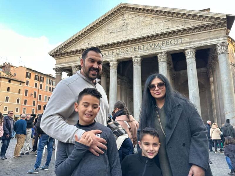 Rome: Scavenger Hunt For Kids with Prizes around City Center - Key Points