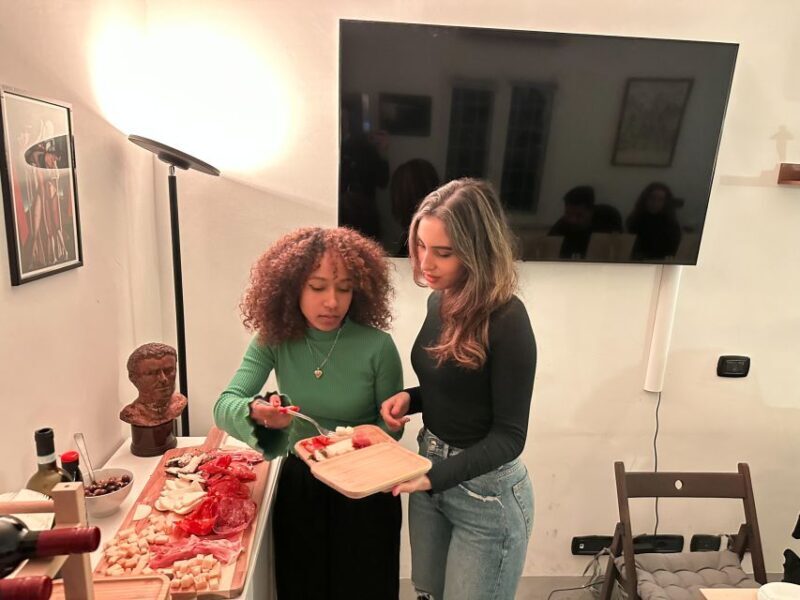 Rome: Small-Group Art Class with Wine - A Deeper Look at the Experience