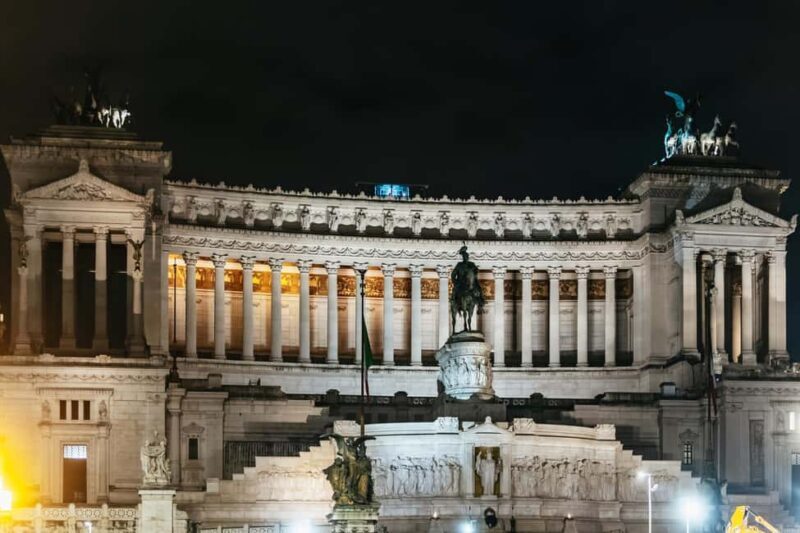 Rome: Small Group City Highlights Moonlight Walking Tour - What the Tour Offers in Detail
