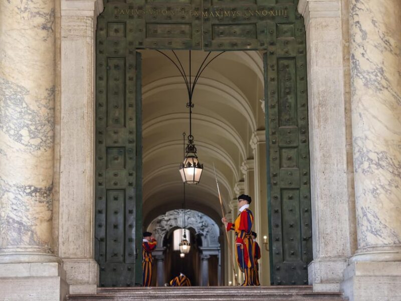 Rome: St. Peter's Basilica, La Pietà, and Papal Tombs Tour - What the Tour Entails: A Step-by-Step Breakdown