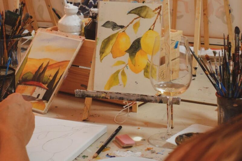 Rome: Tipsy Painting Class with Fine Wine and Arts - The Experience in Detail