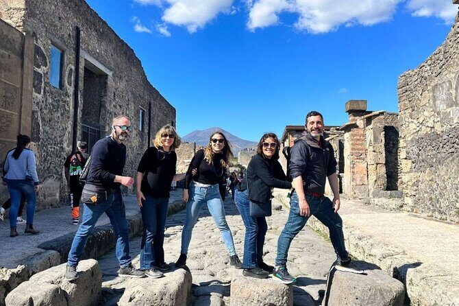 Rome to Pompeii Guided Tour with Wine & Lunch by High Speed Train - Key Points