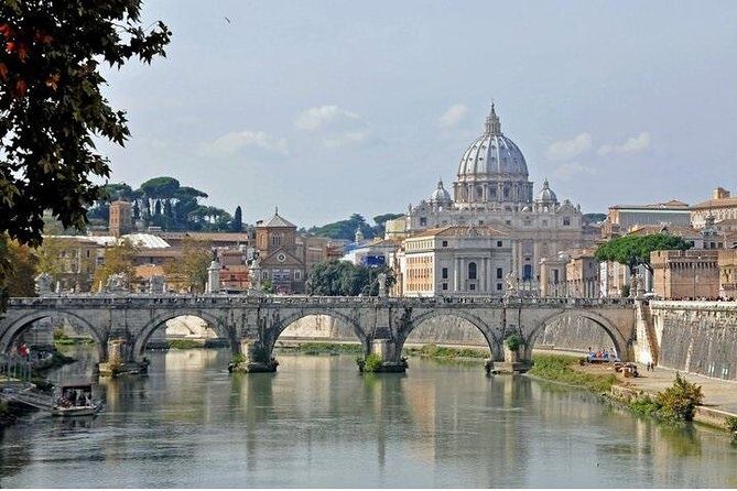Rome: Vatican Museums and Colosseum Private Tour with Transfers - Who Should Consider This Tour?