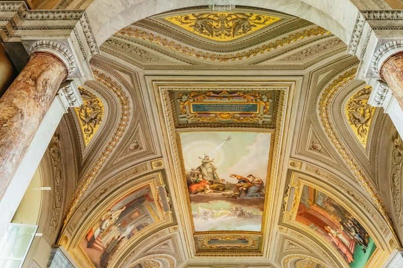 Rome: Vatican, Sistine Chapel and Basilica Guided Tour - Meeting the rules: dress code, bags, and what to bring