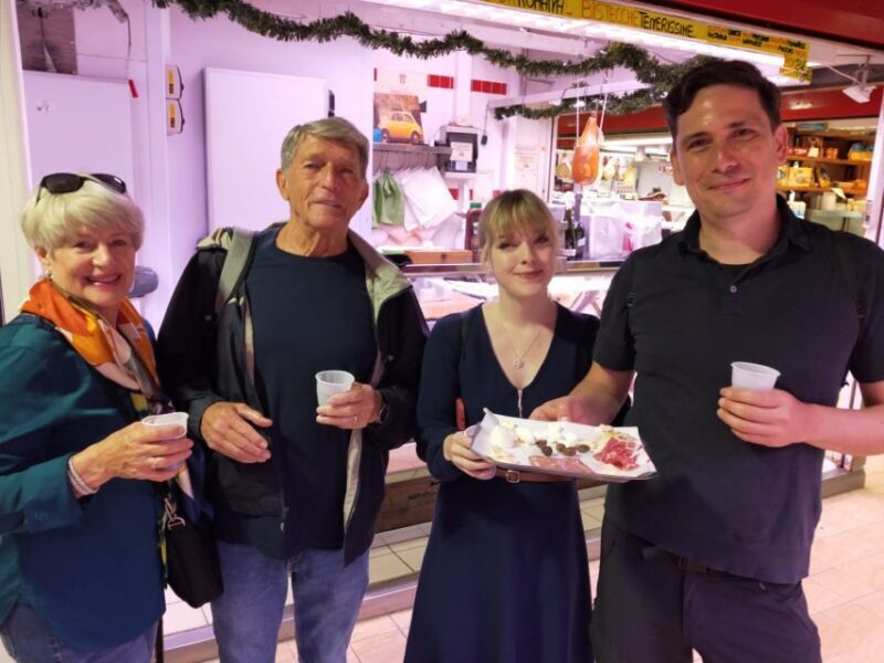 Rome: Vatican Street Food and Wine Tour with Farmers Market - What Makes This Tour Stand Out?