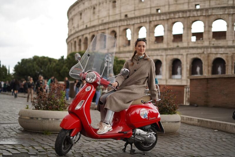 Rome: Vespa Tour with Photo services SmallGroup Highlights - Key Points