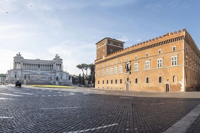 Rome, Vittoriano Rooftop View and Palazzo Venezia Official Entry - Practical Details and Tips