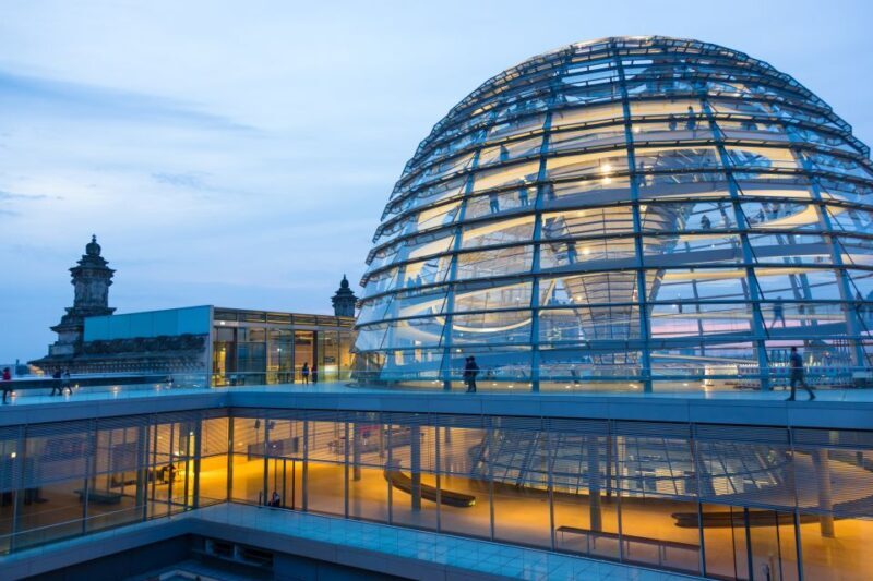 Rooftop Aperitif at Reichstag Käfer Restaurant - FAQ