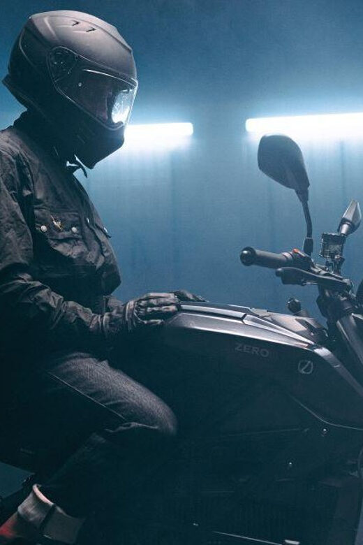 Rostock: Zero SR (40kW) Electric Motorcycle Rental - The Rental Package — Whats Included