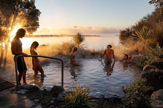 Rotorua Highlights Tour from Auckland with Optional Extras - A Deep Dive Into the Rotorua Highlights Tour