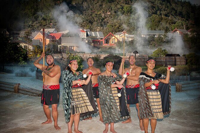 Rotorua Private Tour from Tauranga (up to 11 people) - Key Points