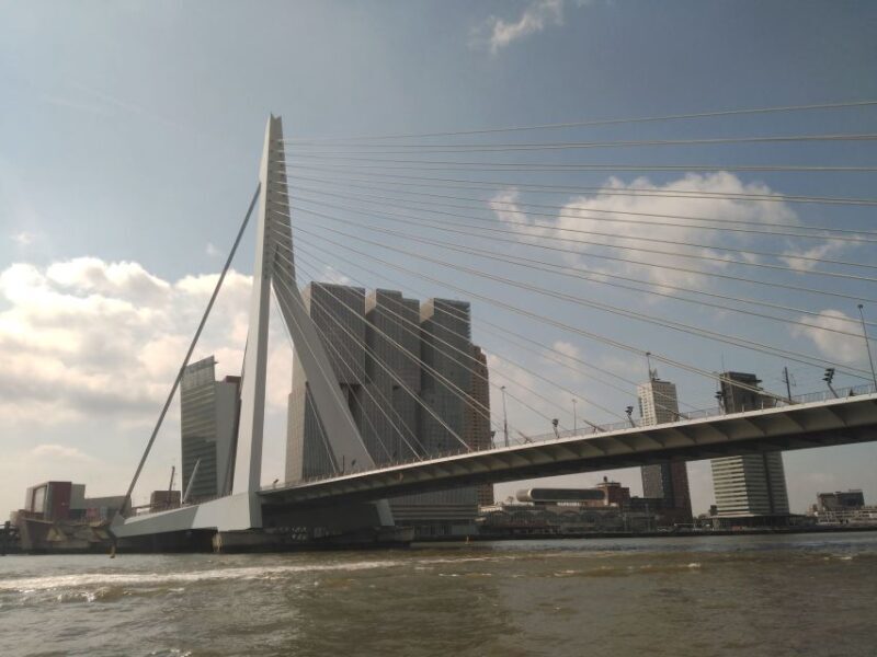 Rotterdam Architecture: Centre and South Bank with watertaxi - The Final Verdict
