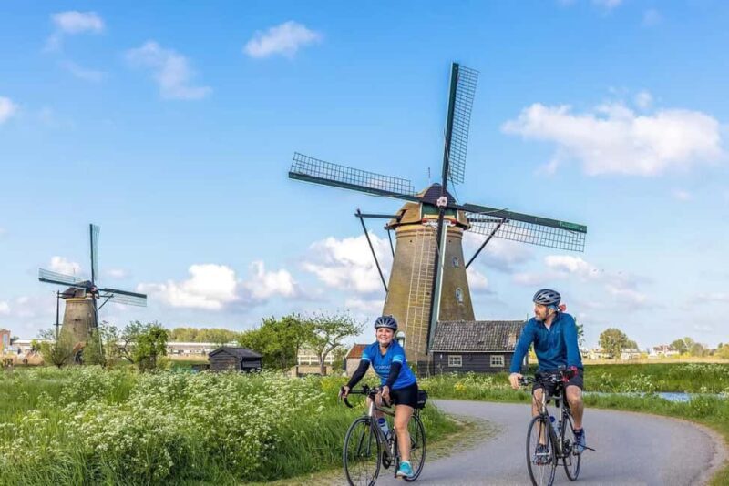 Rotterdam countryside on wheels - bike tour around city - Key Points