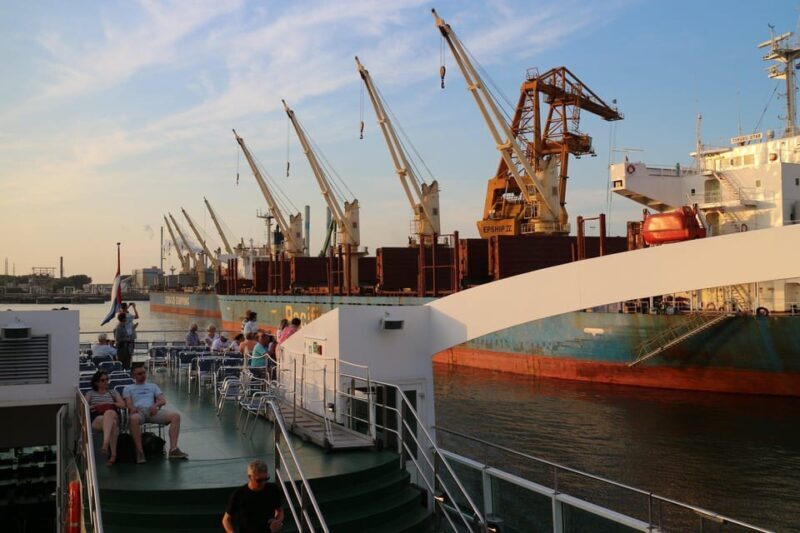 Rotterdam: Summer Evening Cruise with Live Entertainment - The Sum Up