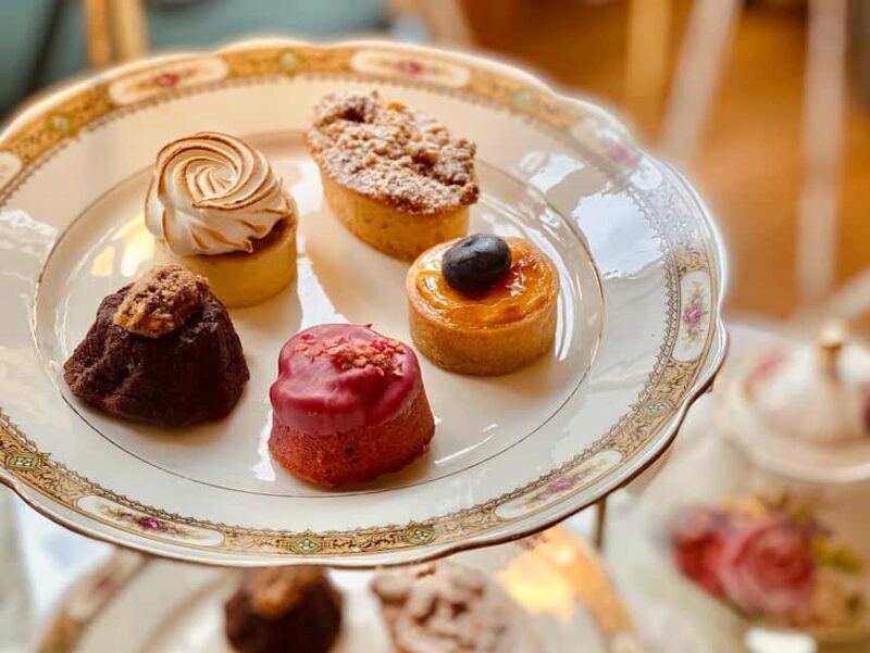 Rouen: French-style tea time at Dame Cakes - The Pros and Cons