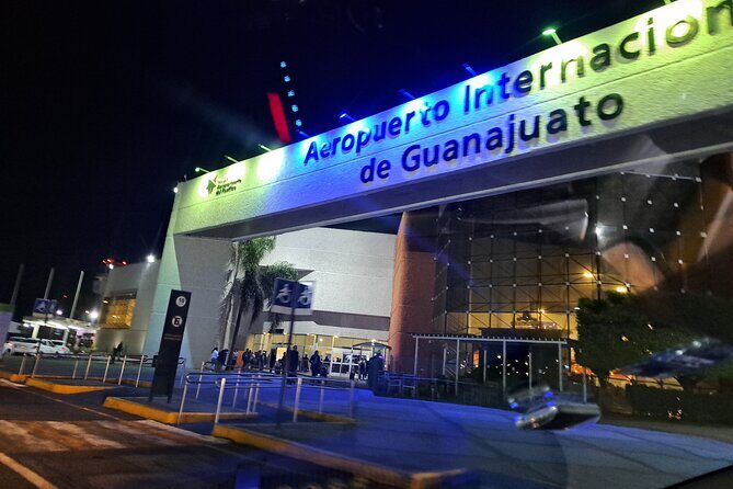 Round Trip Airport Transfer by Sedan Vehicle - What to Expect from the Transfer Service