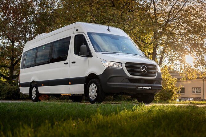 Round Trip Private Transfer from Cancun Airport up 14 people - Key Points