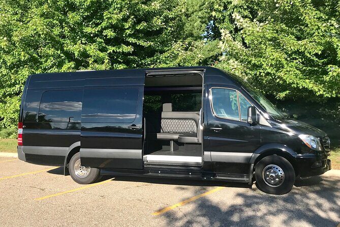 Round Trip Private Transfer Las Vegas Airport to Las Vegas by limo MB Sprinter - What to Expect from Your Las Vegas Transfer