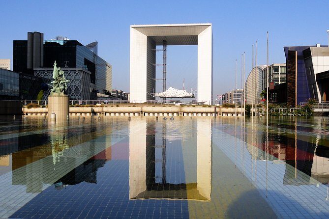 Round-trip Transfer Airport - La Defense - Airport CDG or ORY - Pricing and Value for Money