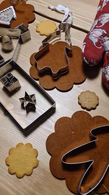 Rovaniemi: Baking and decorating gingerbread cookies - The Experience in Detail
