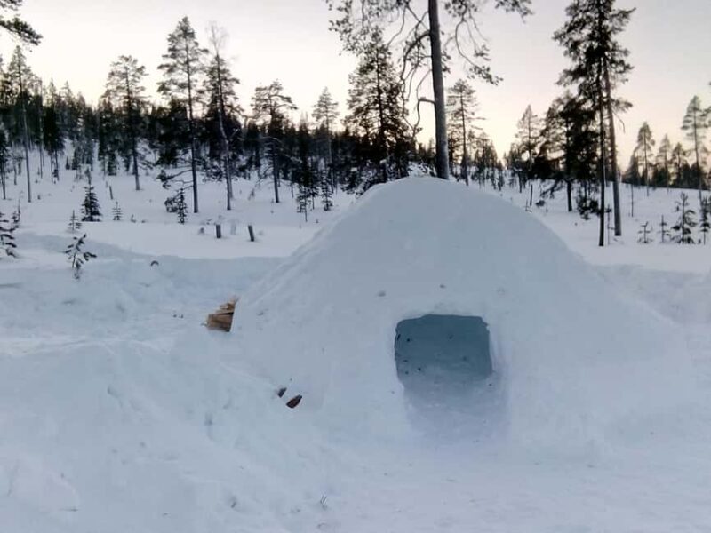 Rovaniemi: Building a Snow Igloo - An In-Depth Look at the Snow Igloo Tour