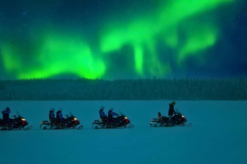 Rovaniemi: Drive New 2025 Snowmobiles - Aurora Adventure - The Experience: From Pickup to the Final Fire