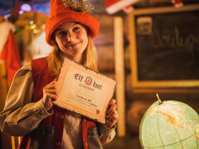 Rovaniemi: Elf Hat Academy in Santa's Village - The Pros and Cons