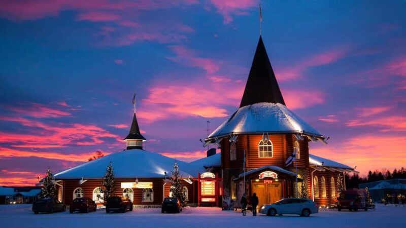 Rovaniemi: Guided Tour to Santa Claus Village with pick up - The Experience in Detail