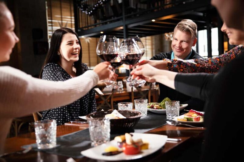 Rovaniemi: Insider Guided Food Tour with 5 Tastings - A Close Look at the Experience