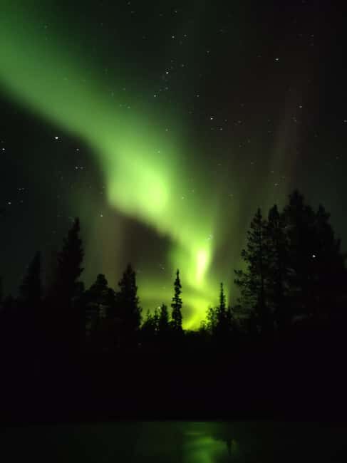 Rovaniemi: Luxury Aurora Tour with Gourmet Snacks - The Comfort of a Private, Luxury Journey