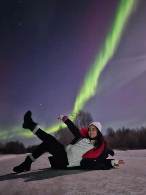 Rovaniemi: Starguaranteed Northern Lights Mobile Chase - The Experience in Action