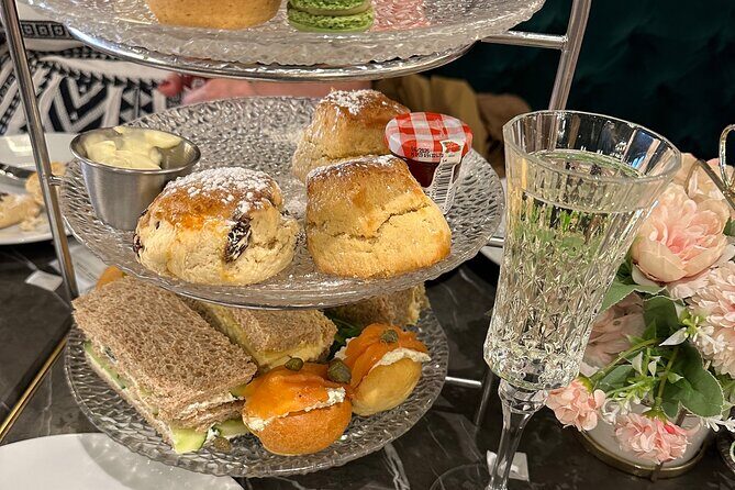 Royal English Walking Food Tour With London Food Tours - The Sum Up