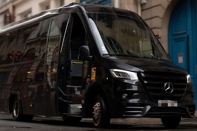 Royal getaway to the Domaine de Chantilly in Van Premium - Who Should Consider This Tour?