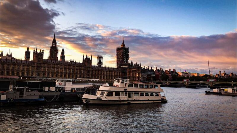 Royal London: Tudors & Stuarts Walking Tour - Who Will Love This Tour?