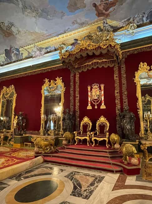 Royal Palace Guided Tour and royal collections gallery - Is It Worth the Price?