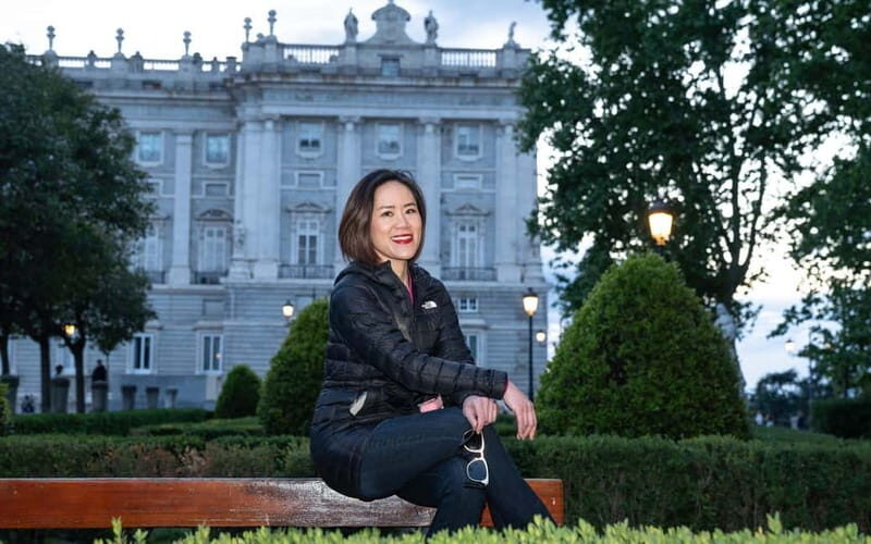 Royal Palace, Sol & Plaza Mayor Professional Photoshoot - An Introduction to the Tour Experience