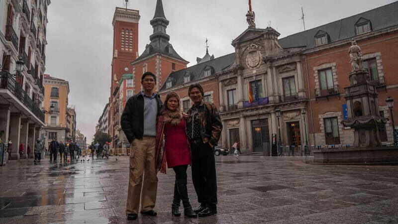 Royal Palace, Sol & Plaza Mayor Professional Photoshoot - FAQ
