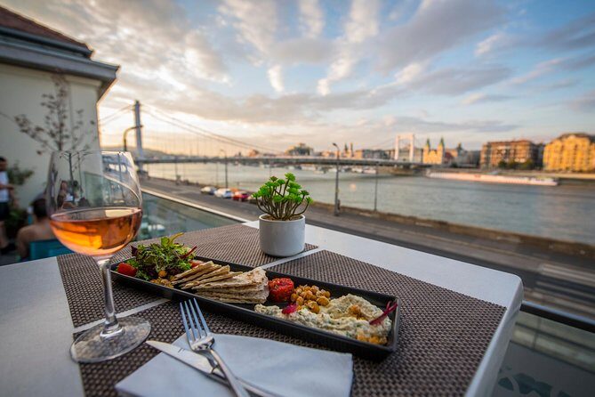 Rudas Bistro Premium Brunch - FAQ