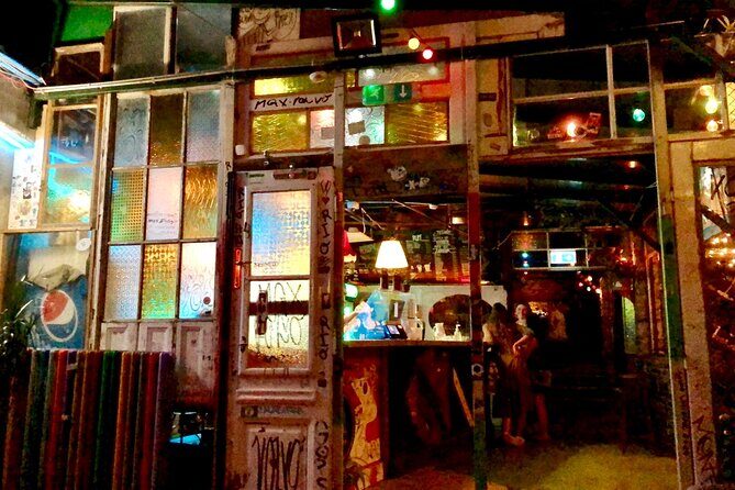Ruin Pub Walking Tour with a Local Hostess in Budapest - Who Should Book This Tour?