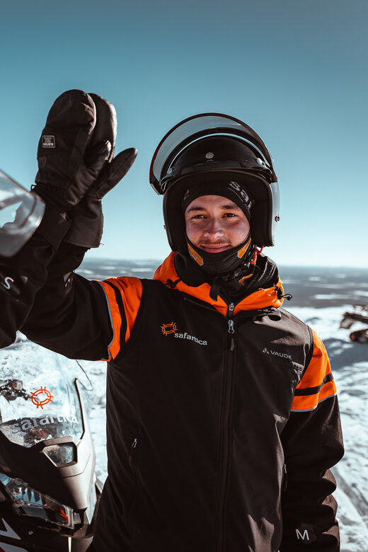 Saariselkä: Snowmobile Ride with Hot Drinks - FAQ