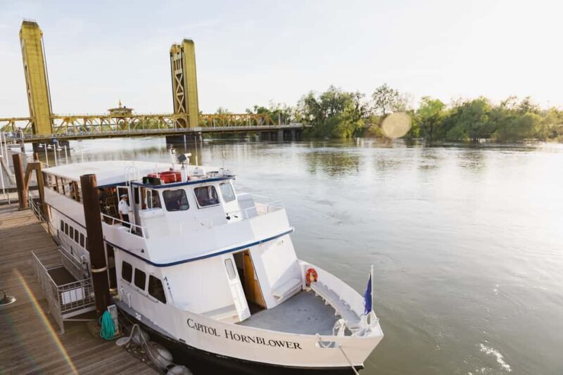 Sacramento: City Cruises River Cruise with History Guide - Key Points