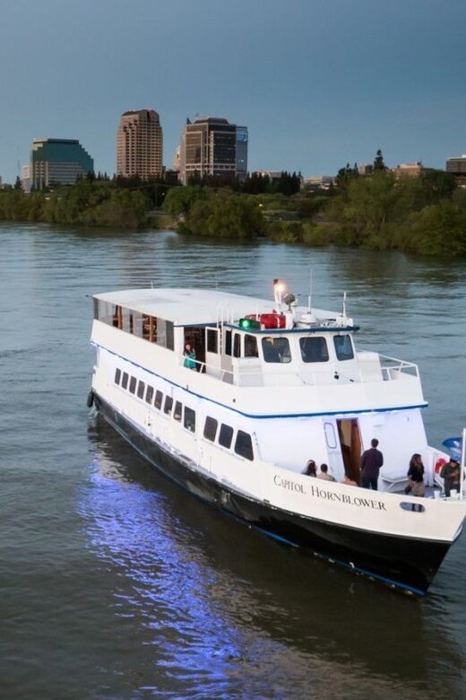 Sacramento: New Year's Eve River Cruise - What to Expect from the Sacramento New Year’s Eve River Cruise
