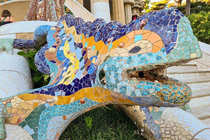 Sagrada Familia and Park Guell Guided Tour with Transport - The Detailed Itinerary and What to Expect