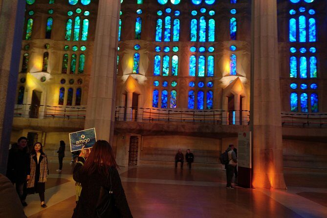 Sagrada Familia English Guided Tour & Optional Tower Access - Who Will Love This Tour?