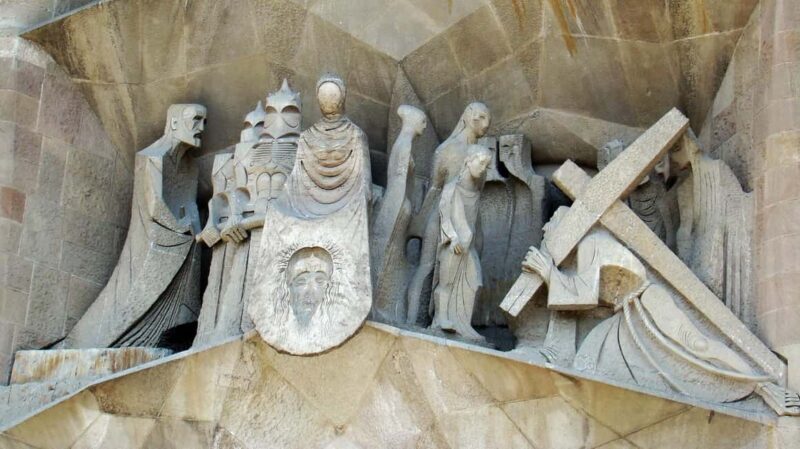 Sagrada Familia Exterior: The Secrets of the Facades - FAQs