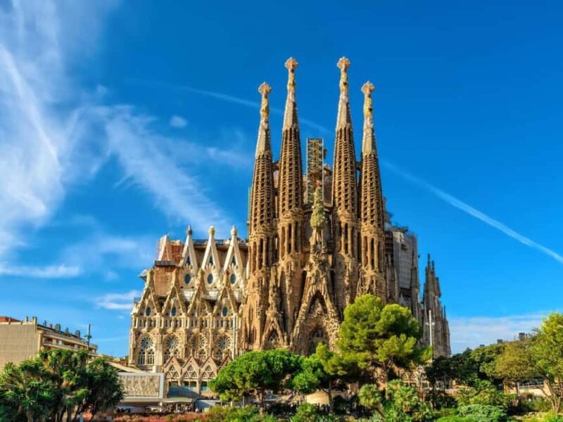 Sagrada Familia Full Access with English Guided Tour Visit - The Experience in Detail