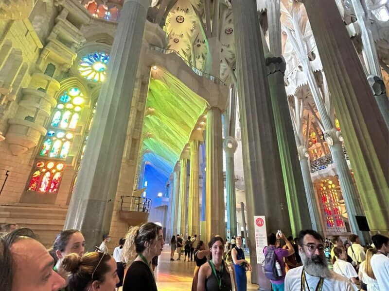 Sagrada Familia Guided Tour with Skip-the-Line Entry Ticket - Why This Tour Stands Out