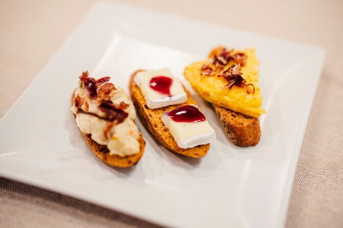 Sagrada Familia Jamón Iberico Tasting Experience with Cava - Exploring the Experience in Detail